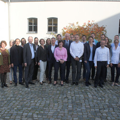 Executive Training: Zukunftsfähige Führung 2017 Executive Training 2017:
Zukunftsfähige Führung