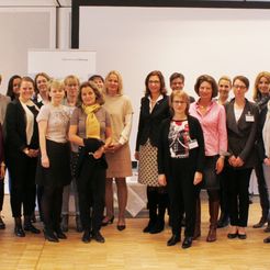 Executive Training April 2016: Women and Cultural Change Executive Training April 2016:
Women and Cultural Change